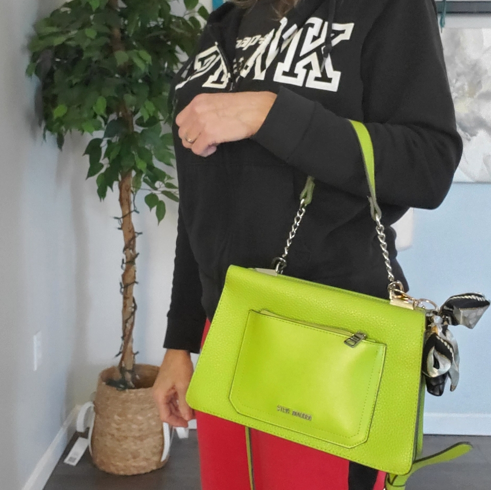 STEVE MADDEN Bloren neon green 2-way chain satchel crossbody From Smokers Home - Picture 12 of 13